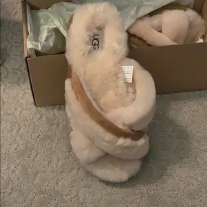 Ugg slippers abela